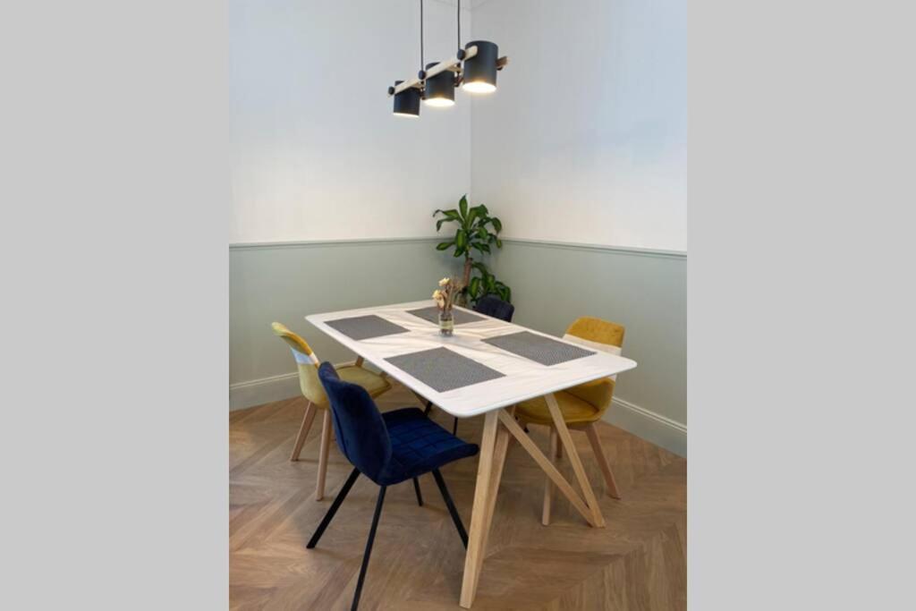 Terrasson Magnifique Appartement Climatise - Classe 4 Etoiles מראה חיצוני תמונה