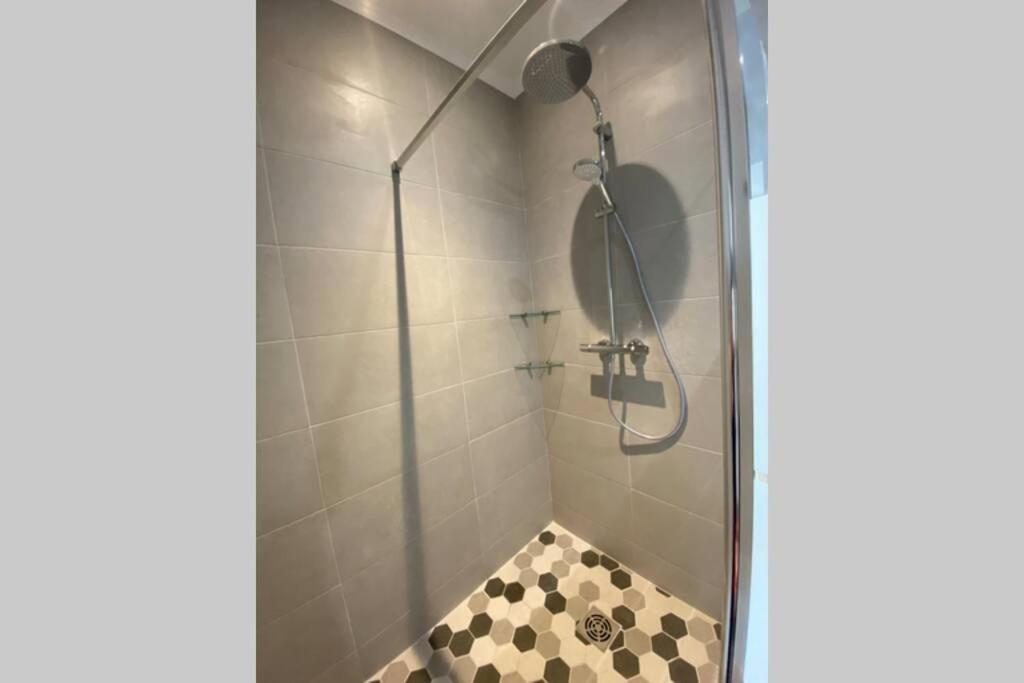 Terrasson Magnifique Appartement Climatise - Classe 4 Etoiles מראה חיצוני תמונה