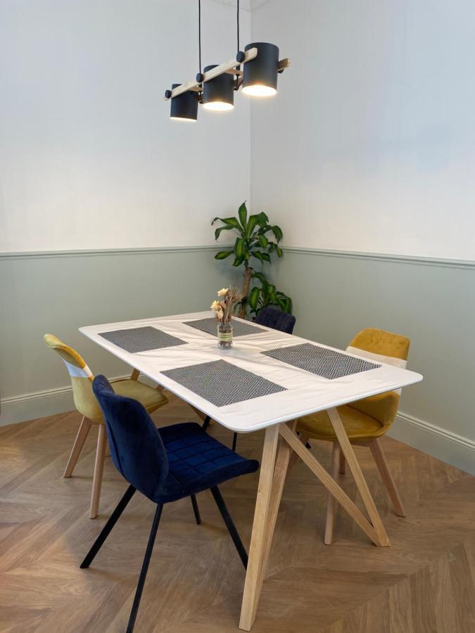 Terrasson Magnifique Appartement Climatise - Classe 4 Etoiles מראה חיצוני תמונה
